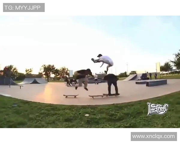 重庆滑板队的默契配合与精彩表演揭秘滑板文化的魅力与团队精神